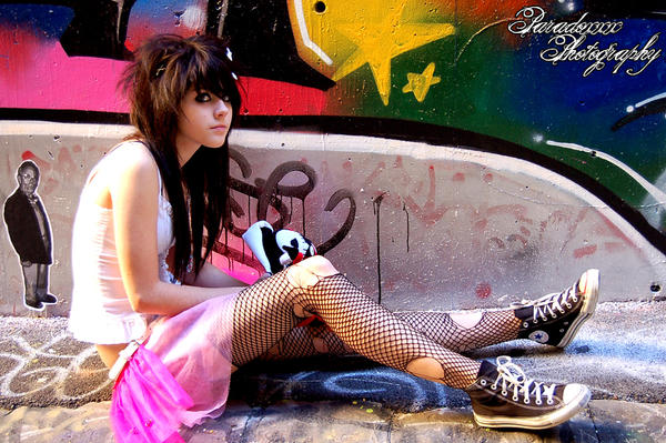 graffiti_queen_V_by_paradoxphotography.jpg