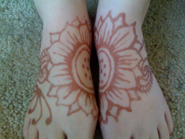 Sunflower in henna - flower tattoo