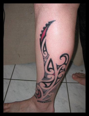 leg tattoos. Freehand Kiri Tuhi on my leg. Posted by SW at 12:50 AM
