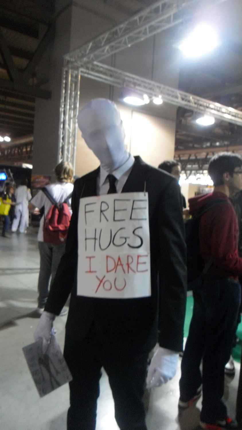 slenderman_at_the_convention_by_combo89-
