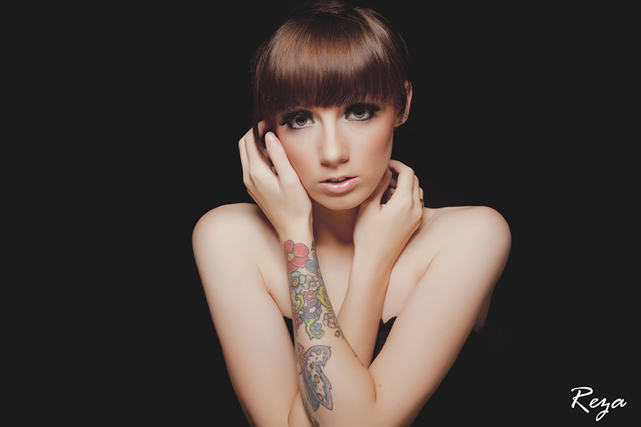 girl with tattoo