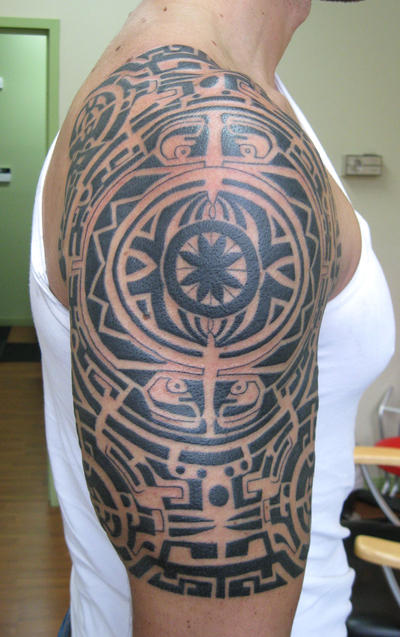 Hawaiian tattoo halfsleeve to polynesian half sleeve by